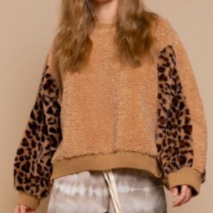 POL Teddy Sherpa with Leopard Sleeves